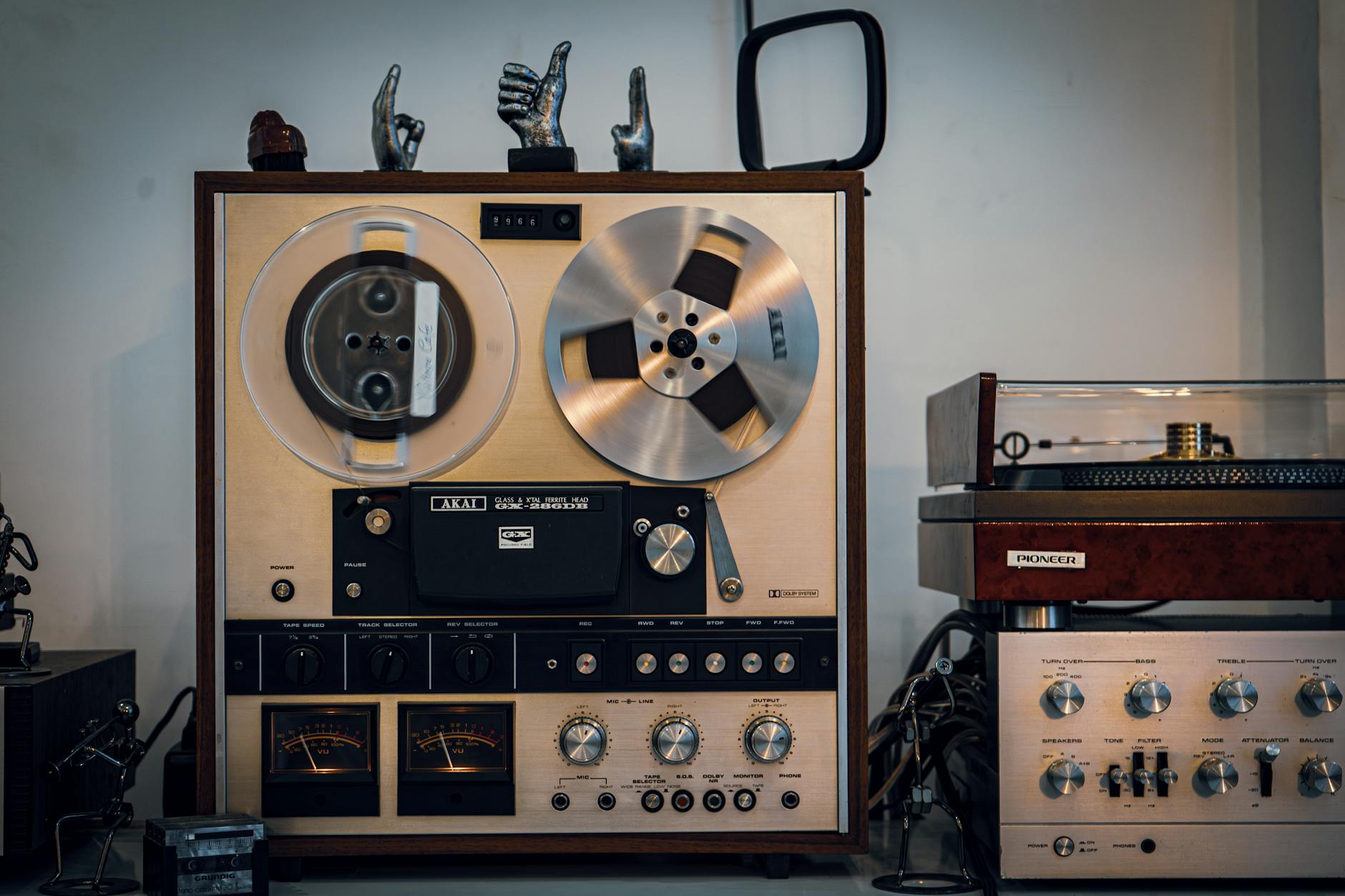 Reel to reel